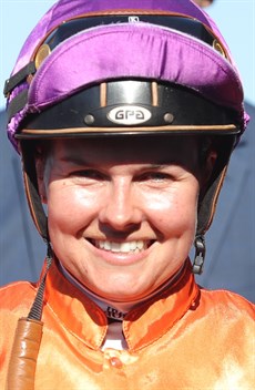 Cejay Graham ... she rides Miss Joelene in the Members' Mile (see race 7)