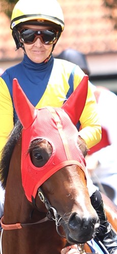 Rachel King and Warwoven

Photo: Graham Potter