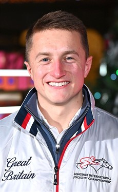 ... and not forgetting 'Aussie' Tom Marquand

Photos: Darren Winningham and Graham Potter</b.