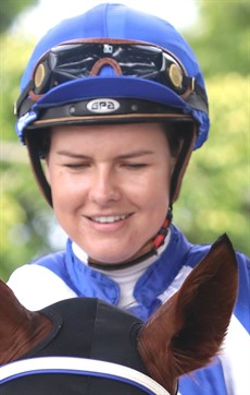 Cejay Graham (see race 8)

Photos: Graham Potter and Darren Winningham


