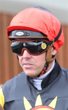 Ryan Maloney ... he rides On The Clock in the Bruce McLachlan (see race 3)