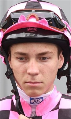Jace McMurray

Photos: Darren Winningham and Graham Potter