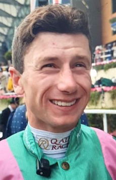 Oisin Murphy

Osinmurphy Instagram