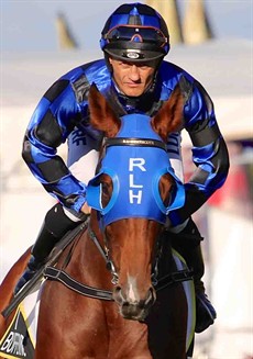 Buffering - Photo: Toby Coutts
  
Prior to the 2015 Moir Stakes, Damian Browne has ridden Buffering on 19 occasions for 6 wins (31.57%).

That stat includes 15 Group 1’s for 4 wins (26.66%)
