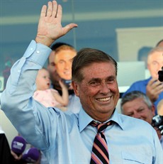 Alan Thomas acknowledges the crowd after bringing down the curtain on his career at the Gold Coast yesterday