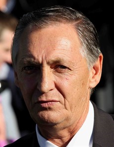 Peter Snowden:

The Snowden training partnership has three runners in the big race