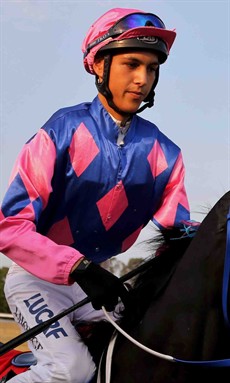 ... and Jed Hodge

Phptos: Darren Winningham and Graham Potter

HRO - proudly supporting country racing
