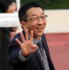 Trainer Me Tsui completed his four-timer for the day with the Umberto Rispoli-ridden Fight Hero in the Class 2 Nathan Handicap 