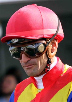 The Jockey Challenge looks like a match in two. Corey Brown (above - NSW) and Jim Byrne (below - Queensland) ... you know which one I'll be tipping!