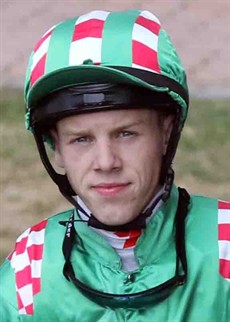 Corey Bayliss

Photos: Graham Potter
