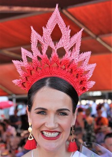 I could not believe the detail of her headwear – it was stunning and to see the detail that had gone into it. It must have taken many hours of hard work – just look at the photo and make up your own mind!

