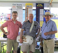 The Con Searle team. I want to say a big thanks to Con Searle for allowing me to stay with him and his team over the Carnival. Well he stayed in the penthouse on floor 25 and we stayed on floor 14.