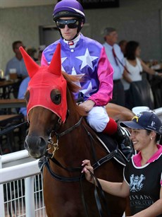 Adoradancer (8) appeals to me here over the shorter sprint distance. I think that coming back in distance from 1200 metres to 1000 metres will suit this Barry Lockwood trained mare. She won second up at Doomben and then could be considered unlucky over 1200 metres three weeks ago. She has been freshened up and I think she will be very competitive this weekend. (see race 5)