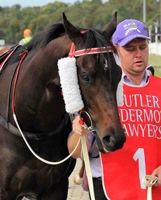 Nick Hahn and Unconditional. There has been good support for this runner - firming from $16 to $7.50 (see race 7)
