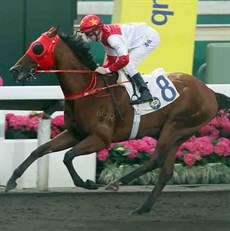 Zac Purton seals a treble on Chung Wah Spirit.

Photos: Courtesy Hong Kong Jockey Club