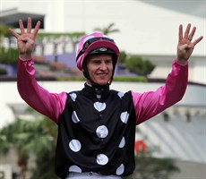 The John Moore trained Beauty Generation and Zac Purton (above and below) wins the FWD Champions MIle 