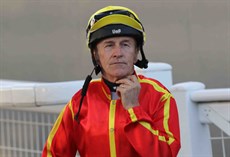 Jeff Lloyd looks deep in thought as he walks out to take his last race ride in a career which has spanned over forty years. 