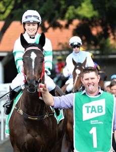 At set weights it is hard to go past  Kisukano (9) (pictured above) from the Michael Nolan Racing team. Let us be honest here she was SENSATIONAL in her return to the winner’s stall here a fortnight ago. By the way, that is Nick Hahn doing the strapping ... and it's a big shout out to Nick who has entered the training ranks. He had his first starter last Saturday night at Toowoomba and the horse finished a nice fourth (see race 3)