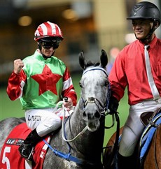 Zac Purton

Another day, another winner ... well, four to be exact