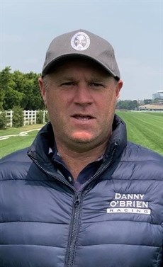 Russian Camelot (pictured below)has always looked above average. His win in the Underwood was so, so impressive, Arcadia Queen may have beaten him last time but I feel today he will be well and truly tightened up by Danny O'Brien (pictured above) who already has a Cox to his credit. Russian Camelot has drawn wide which may not be such a worry if the track worsens and he has the brilliant Damian Oliver up. He rides the Valley better than most.