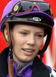 Stephanie Thornton ... she rides Gotta Kiss ... another big chance (see race 5)