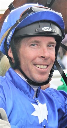 Ronnie SDtewart(see race 4)