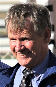 Les Ross (see race 3)
