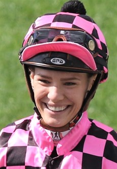 Stephanie Thornton (see race 8)