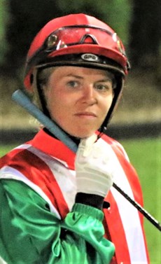 Tiffani Brooker (see race 4)