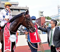 Golden Sixty (above and below). He will just win