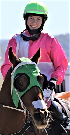 Jasmine Cornish ... off to a quick start at Townsville

Photos: Graham Potter