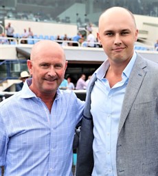 Toby and Trent Edmonds ... they saddle Alpine Edge ... my Best Bet (see race 10)

Photos: Graham Potter and Darren Winningham</b.