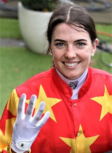 ... although, if you want an alternative look at Angela Jones to cause an upset. The showdown between the best senior rider and the best apprentice rider in Brisbane this season so far!

Photos: Graham Potter and Darren Winningham