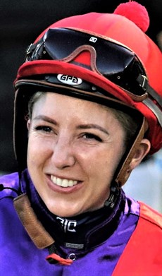 Looks like it is a day for the girls in the Jockey Challenge  – with Samantha Collett (pictured above)and Angela Jones (below) to fight it out. On paper Samantha has the chances to win – she may be a good price as well.
