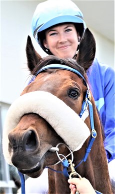 Tahlia Fenlon brings Cochrane back to scale at MacKay last Saturday. Cochrane was the first leg of a Fenlon double on the day and bigger things followed with a win in the MacKay Cup aboard Savvy Legend (pictured below)