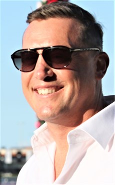 Tony Gollan (see race 3)