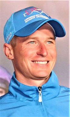 Storm Boy v Switzerland or James McDonald (pictured above) v Ryan Moore (below).  Whichever way you look at look ... two unbeaten colts, two world class jockeys ... it sets up a great Golden Slipper