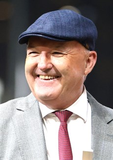 David Hayes sends out his superstar Ka Ying Rising in the Chairman's Sprint