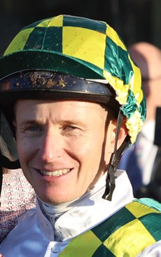 James McDonald (see race 7)