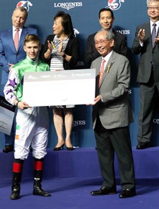 Presentation to top three riders 11