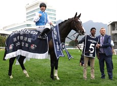 Sosie pictured taking out the Hong Kong Vase in December ... 