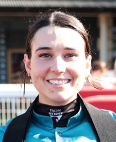 Anna Roper ... she can bookend the meeting.If she does she will be a bog player in the Jockey Challenge

Photos; Graham Potter and Darren Winningham</b.