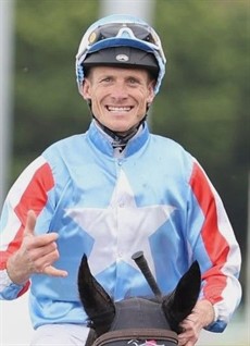 Danny Peisley ... a confident ride ... a clearcut result

Photo: Darren Winningham</B.