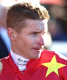 James McDonald ... he should be the Jockey Challenge winner

Photos: Graham Potter and Darren Winningham</b.